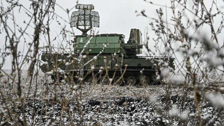 Средства ПВО за ночь уничтожили 27 беспилотников над территорией России