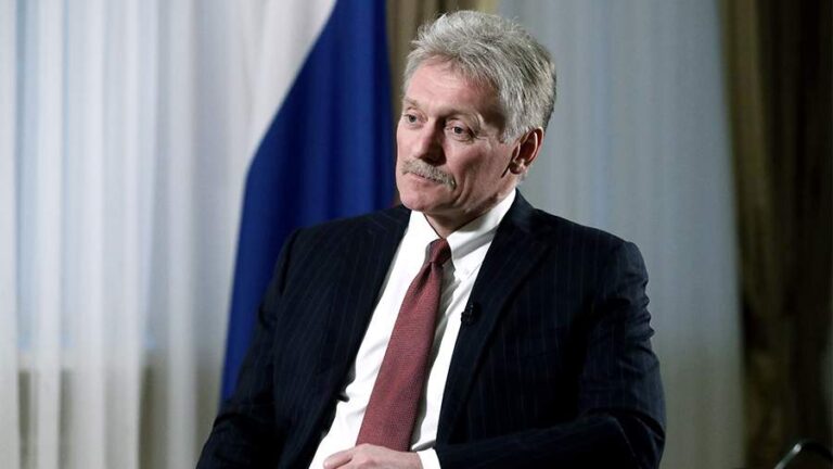 Песков назвал направленность возможного диалога Путина и Макрона