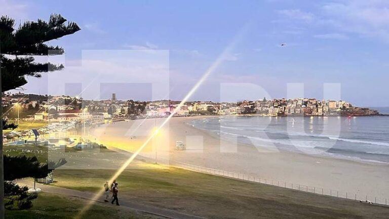 СМИ раскрыли личность обезвредившего нападавшего в Сиднее мужчины