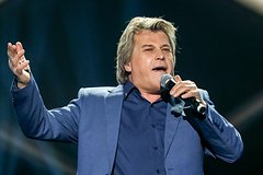 Раскрыты подробности нападения в самолете на российского певца Глызина